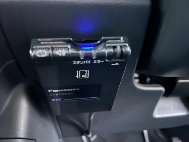 スイフト １．３ＸＧ　５速マニュアル　ＥＴＣ　スマートキー　ドライブレコーダー　エアコン　パワーステアリング　パワーウィンドウ　ＡＢＳ　キーレスエントリー　盗難防止システム　　衝突安全ボディＣＤ（23枚目）