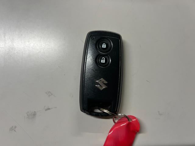 スイフト １．３ＸＧ　５速マニュアル　ＥＴＣ　スマートキー　ドライブレコーダー　エアコン　パワーステアリング　パワーウィンドウ　ＡＢＳ　キーレスエントリー　盗難防止システム　　衝突安全ボディＣＤ（24枚目）