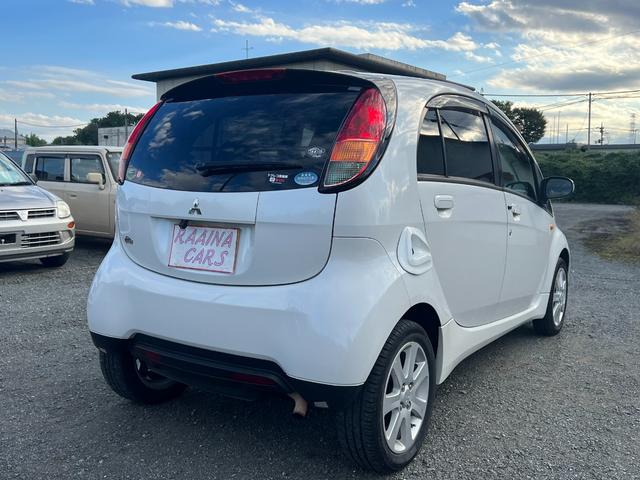 アイ G 4WD ナビ TV ETC Bluetooth バックカメラアルミホイール キーレスエントリー スマートキー エアコン パワーステアリング パワーウィンドウ CD(8枚目)