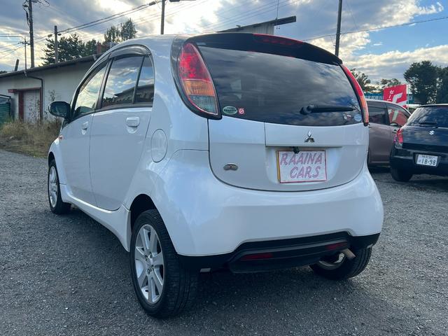 アイ G 4WD ナビ TV ETC Bluetooth バックカメラアルミホイール キーレスエントリー スマートキー エアコン パワーステアリング パワーウィンドウ CD(9枚目)