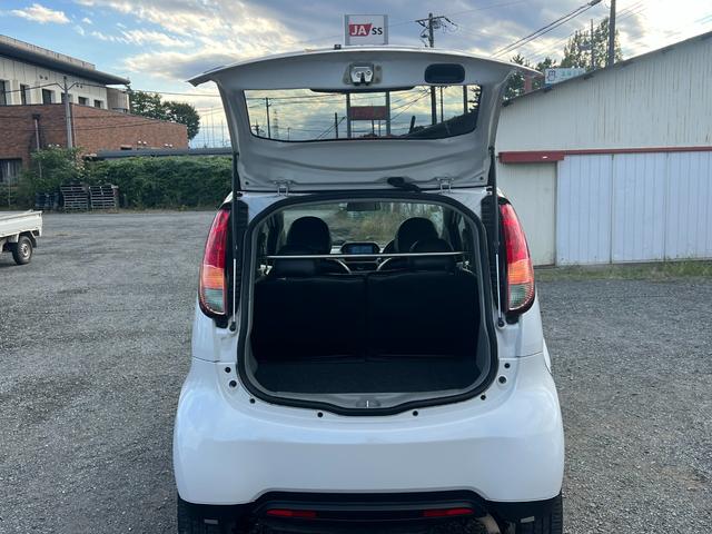 アイ G 4WD ナビ TV ETC Bluetooth バックカメラアルミホイール キーレスエントリー スマートキー エアコン パワーステアリング パワーウィンドウ CD(19枚目)