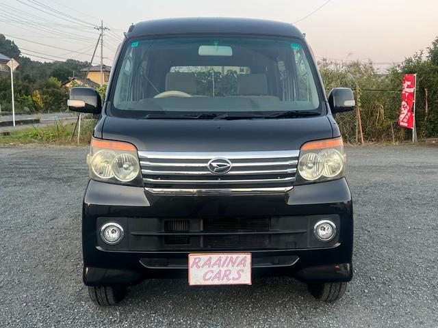 アトレーワゴン カスタムターボＲＳリミテッド　ナビ　４ＷＤ　ターボ　アルミホイール　エアコン　パワーステアリング　パワーウィンドウ　キーレスエントリー　ベンチシート　フルフラットＡＢＳ　運転席エアバッグ　衝突安全ボディ　助手席エアバッグ（2枚目）