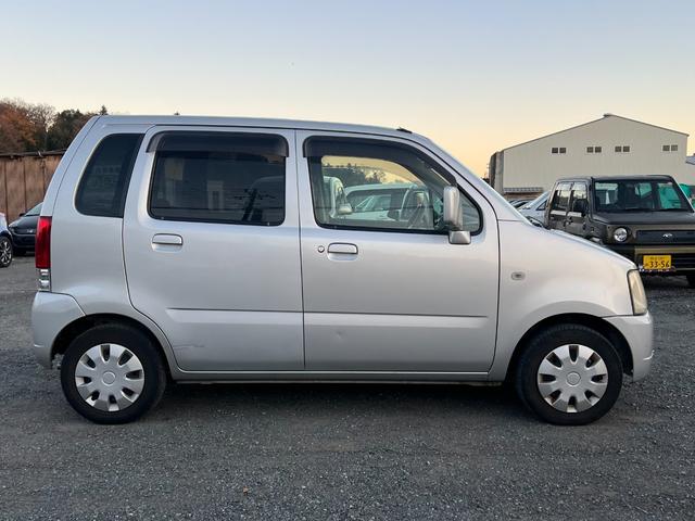 ワゴンＲ Ｎ－１　エアコン　ＥＴＣ　パワーステアリング　ＣＤ　キーレスエントリー　パワーウィンドウ（4枚目）