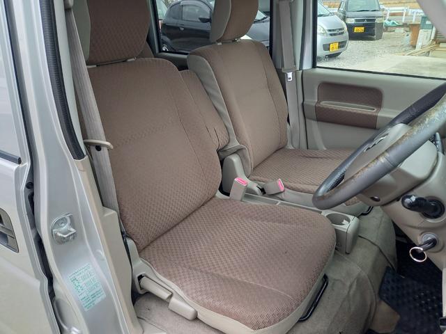 エブリイ ジョインターボ　４ＷＤ　ＥＴＣ　キーレスエントリー　電動格納ミラー　パワーウィンドウ　両側スライドドア　リアヒーター　エアコン　パワステ　ドアバイザー　ヘッドライトレベライザー　運転席・助手席エアバッグ　ＡＢＳ（6枚目）