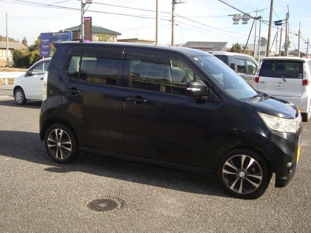 ワゴンＲスティングレー Ｔ　ターボ　アイドルストップ　プッシュスタート　ナビ＆フルセグＴＶ　ハンドルパドルシフト（3枚目）