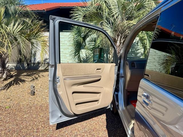 ステップワゴン I 5.6万km 車検2年付 回転シート ラプターライナー HONDAグリル クラシックカスタム ホワイトリボン 鉄ちんカスタム アメ車バンミラー サイドデカール スモークヘッドライト スムージング(23枚目)