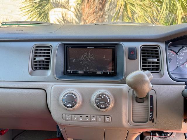 ステップワゴン I 5.6万km 車検2年付 回転シート ラプターライナー HONDAグリル クラシックカスタム ホワイトリボン 鉄ちんカスタム アメ車バンミラー サイドデカール スモークヘッドライト スムージング(33枚目)