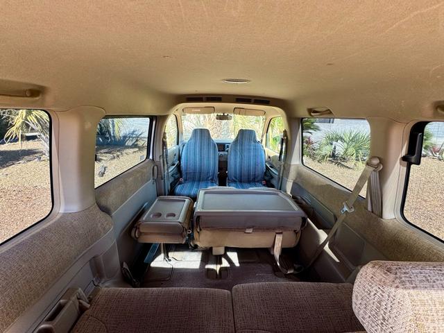 ステップワゴン I 5.6万km 車検2年付 回転シート ラプターライナー HONDAグリル クラシックカスタム ホワイトリボン 鉄ちんカスタム アメ車バンミラー サイドデカール スモークヘッドライト スムージング(51枚目)