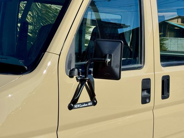 アクティバン 　５ＭＴ　車検付　記録簿有り　ユーザー買取　全塗装　ベージュ　オールペイント　ラプターライナー　ホワイトリボンタイヤ　オリジナルＨＯＮＤＡグリル　ＬＥＤライト　鉄ちん　ざらざら塗装　スムージングゲート（15枚目）