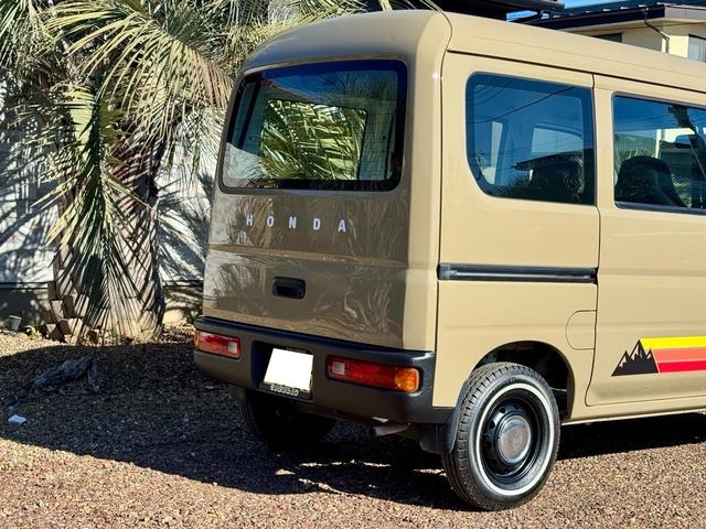 アクティバン 　５ＭＴ　車検付　記録簿有り　ユーザー買取　全塗装　ベージュ　オールペイント　ラプターライナー　ホワイトリボンタイヤ　オリジナルＨＯＮＤＡグリル　ＬＥＤライト　鉄ちん　ざらざら塗装　スムージングゲート（17枚目）