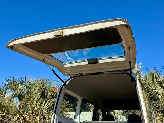 アクティバン 　５ＭＴ　車検付　記録簿有り　ユーザー買取　全塗装　ベージュ　オールペイント　ラプターライナー　ホワイトリボンタイヤ　オリジナルＨＯＮＤＡグリル　ＬＥＤライト　鉄ちん　ざらざら塗装　スムージングゲート（32枚目）