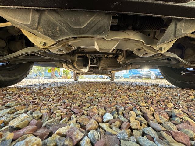 アクティバン 　５ＭＴ　車検付　記録簿有り　ユーザー買取　全塗装　ベージュ　オールペイント　ラプターライナー　ホワイトリボンタイヤ　オリジナルＨＯＮＤＡグリル　ＬＥＤライト　鉄ちん　ざらざら塗装　スムージングゲート（49枚目）