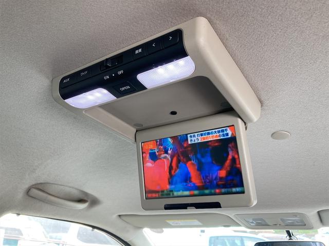 セレナ ハイウェイスター　ＥＴＣ　バックカメラ　ＴＶ　両側電動スライドドア　オートライト　ＨＩＤ　スマートキー　電動格納ミラー　後席モニター　３列シート　フルフラット　ウォークスルー　ＣＶＴ　アルミホイール　ＣＤ　ＵＳＢ（49枚目）