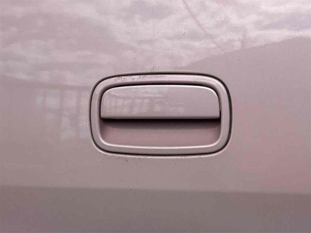 ミラココア ココアプラスＧ　ＥＴＣ　バックカメラ　ナビ　ＴＶ　オートクルーズコントロール　スマートキー　アイドリングストップ　電動格納ミラー　ベンチシート　ＣＶＴ　盗難防止システム　ＡＢＳ　ＣＤ　ＤＶＤ再生（22枚目）