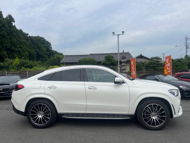 ＧＬＥ ＧＬＥ４００ｄ　４マチック　クーペスポーツ　純正ナビＴＶ　全方位カメラ　パノラミックスライディングルーフ　レザーシート（4枚目）