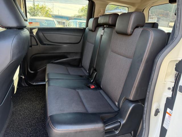 シエンタ ハイブリッドG クエロ 純正ナビTV 両側電動スライドドア 衝突軽減ブレーキ バックカメラ(18枚目)