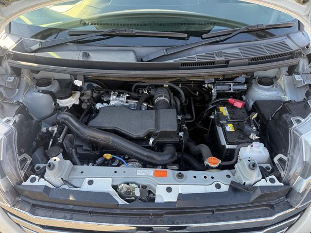 ルーミー カスタムＧ　純正ナビＴＶ　両側電動スライドドア　全方位カメラ（10枚目）