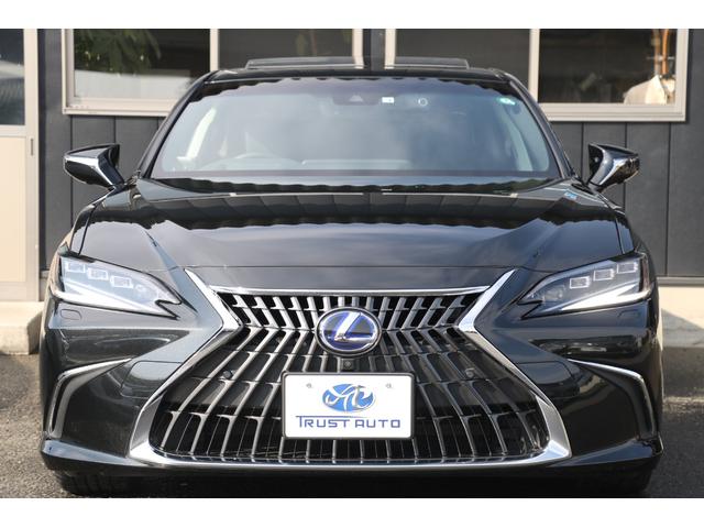 LEXUS ES ES300H VERSION L Best Japan Spec Recon Car for Import Malaysia