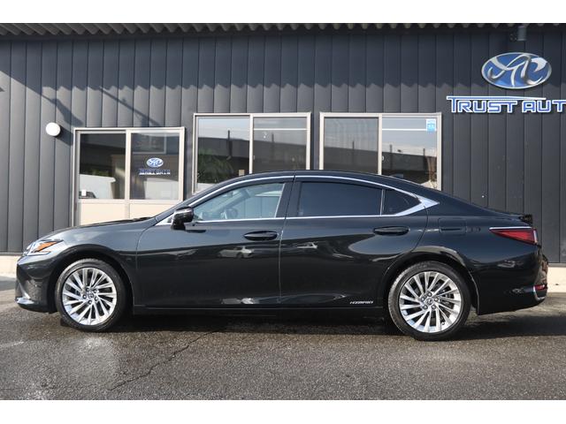 LEXUS ES ES300H VERSION L Best Japan Spec Recon Car for Import Malaysia