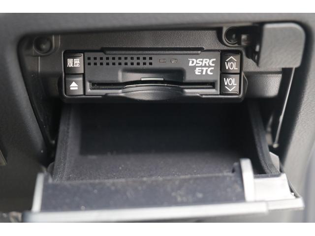 ＧＳ ＧＳ４５０ｈ　バージョンＬ　禁煙車　純正ナビ　バックカメラ　フルセグＴＶ　ＥＴＣ　サンルーフ　黒革シート　シートヒーター＆ベンチレーション　Ｂｌｕｅｔｏｏｔｈ対応　３眼ＬＥＤヘッドライト（42枚目）