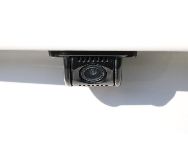 インプレッサスポーツ ２．０ｉ－Ｓアイサイト　ワンオーナー　社外ナビ　フルセグＴＶ　バックカメラ　ＥＴＣ　アイサイト　ＨＩＤヘッドライト　スマートキー＆プッシュスタート　純正アルミ！（19枚目）