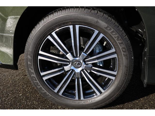 純正ホイールの状態になります。