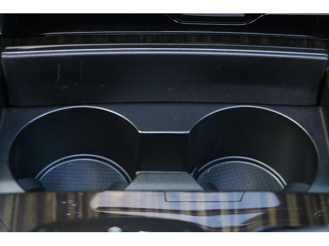 純正ナビフルセグパノラミックビューモニターＥＴＣサンルーフ、モデリスタエアロ＆マフラー、マークレビンソン、リアエンタ、ブラウン本革、縞杢オーナメント、クールボックスＢＳＭ．ＨＵＤ、ＬＤＡ、ＰＣＳを装着