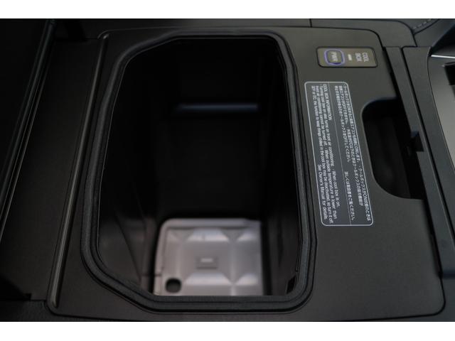 純正ナビフルセグパノラミックビューモニターＥＴＣサンルーフ、モデリスタエアロ＆マフラー、マークレビンソン、リアエンタ、ブラウン本革、縞杢オーナメント、クールボックスＢＳＭ．ＨＵＤ、ＬＤＡ、ＰＣＳを装着