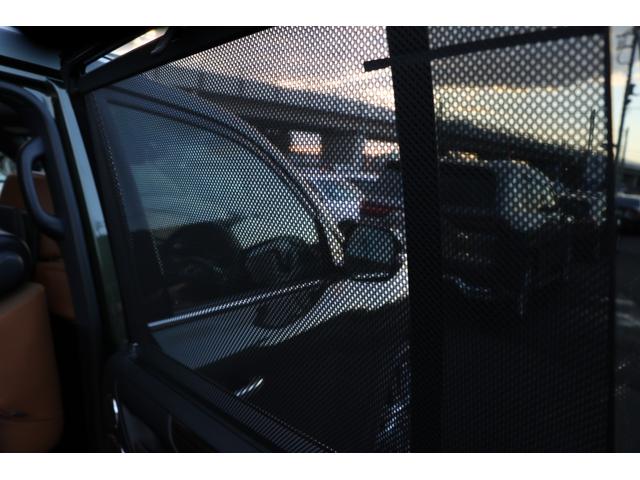 純正ナビフルセグパノラミックビューモニターＥＴＣサンルーフ、モデリスタエアロ＆マフラー、マークレビンソン、リアエンタ、ブラウン本革、縞杢オーナメント、クールボックスＢＳＭ．ＨＵＤ、ＬＤＡ、ＰＣＳを装着