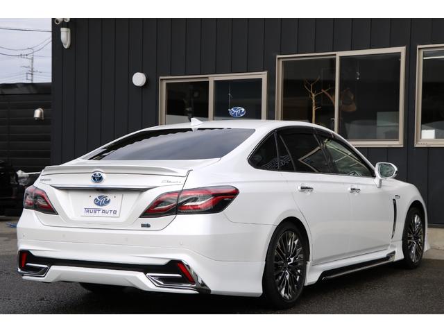 クラウンハイブリッド G-エグゼクティブ モデリスタエアロ 本革シート&ベンチレーター パノラミックビューモニター デジタルインナーミラー 純正ナビ フルセグTV HUD BSM プリクラッシュ クリアランスソナー!(6枚目)