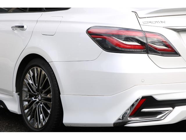 クラウンハイブリッド G-エグゼクティブ モデリスタエアロ 本革シート&ベンチレーター パノラミックビューモニター デジタルインナーミラー 純正ナビ フルセグTV HUD BSM プリクラッシュ クリアランスソナー!(9枚目)