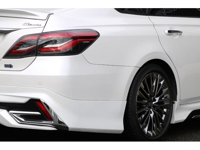 クラウンハイブリッド G-エグゼクティブ モデリスタエアロ 本革シート&ベンチレーター パノラミックビューモニター デジタルインナーミラー 純正ナビ フルセグTV HUD BSM プリクラッシュ クリアランスソナー!(10枚目)