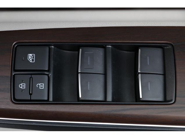 クラウンハイブリッド G-エグゼクティブ モデリスタエアロ 本革シート&ベンチレーター パノラミックビューモニター デジタルインナーミラー 純正ナビ フルセグTV HUD BSM プリクラッシュ クリアランスソナー!(38枚目)