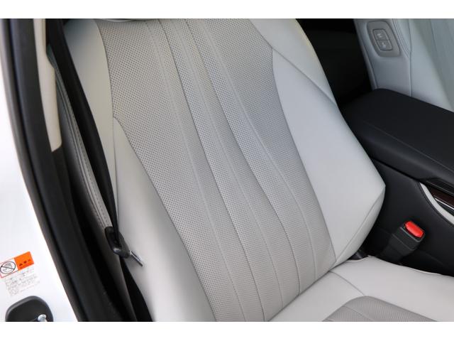 クラウンハイブリッド G-エグゼクティブ モデリスタエアロ 本革シート&ベンチレーター パノラミックビューモニター デジタルインナーミラー 純正ナビ フルセグTV HUD BSM プリクラッシュ クリアランスソナー!(42枚目)