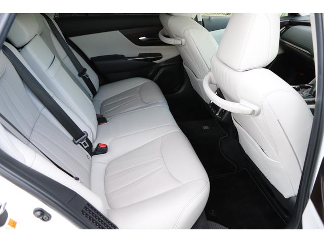 クラウンハイブリッド G-エグゼクティブ モデリスタエアロ 本革シート&ベンチレーター パノラミックビューモニター デジタルインナーミラー 純正ナビ フルセグTV HUD BSM プリクラッシュ クリアランスソナー!(50枚目)