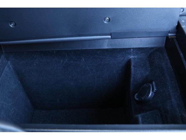 ES ES300h バージョンL ワンオーナー 黒本革 ヒーター&ベンチレーター サンルーフ グラファイトブラックガラスフレーク(223) 純正ナビ フルセグ パノラミックビューモニター スペアキー&カードキー(37枚目)