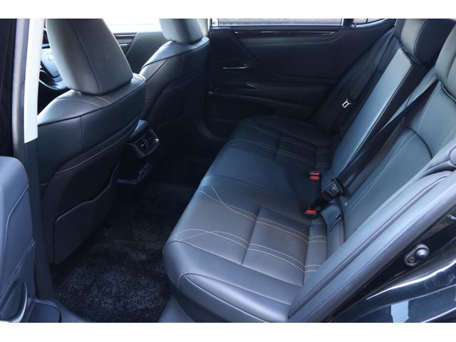 ES ES300h バージョンL ワンオーナー 黒本革 ヒーター&ベンチレーター サンルーフ グラファイトブラックガラスフレーク(223) 純正ナビ フルセグ パノラミックビューモニター スペアキー&カードキー(57枚目)