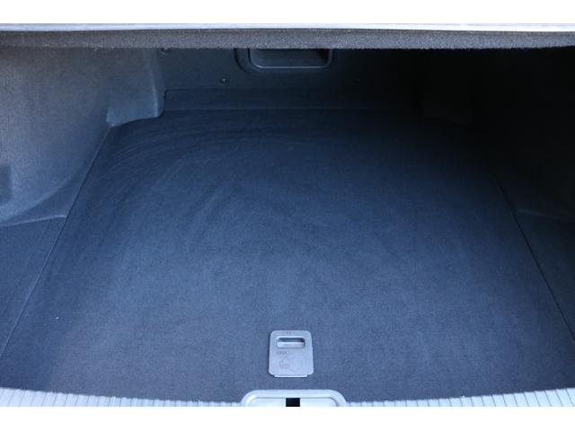 ES ES300h バージョンL ワンオーナー 黒本革 ヒーター&ベンチレーター サンルーフ グラファイトブラックガラスフレーク(223) 純正ナビ フルセグ パノラミックビューモニター スペアキー&カードキー(70枚目)