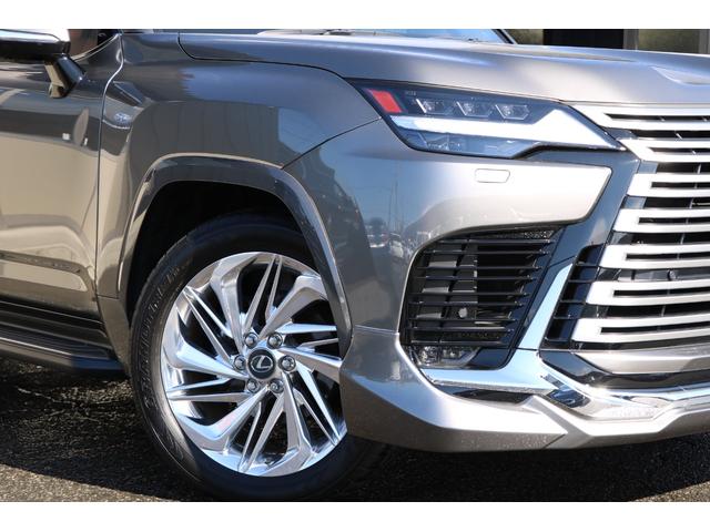 エクステリアは、フラッグシップに相応しい、力強さや存在感と、洗練されたプロポーションとなっている。