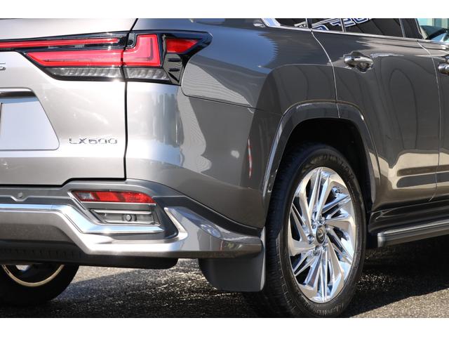 エクステリアは、フラッグシップに相応しい、力強さや存在感と、洗練されたプロポーションとなっている。