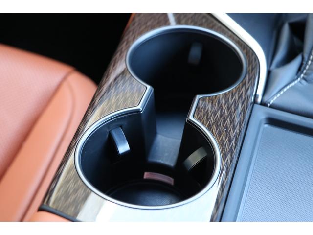 純正ナビ、フルセグ、パノラミックビュー、ＥＴＣサンルーフ鷹羽オーナメントパネル、サンフレアブラウン本革、モデリスタエアロ＆ＡＷ、クールボックス、リアエンタ、マークレビンソン、社外パンテーラセキュリティ