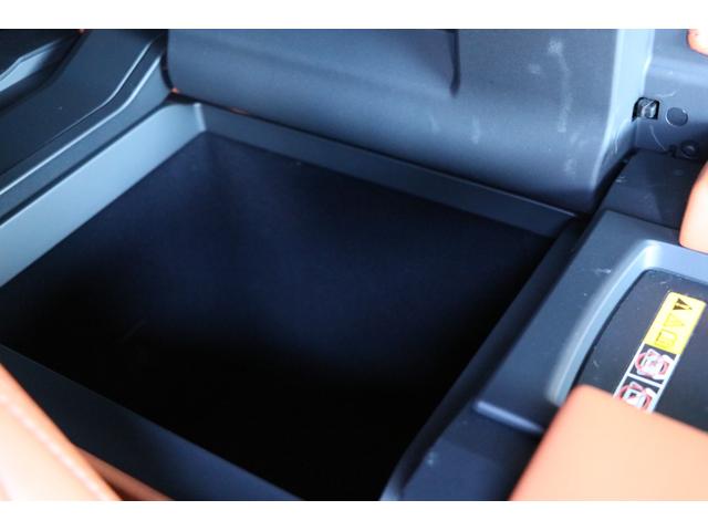 純正ナビ、フルセグ、パノラミックビュー、ＥＴＣサンルーフ鷹羽オーナメントパネル、サンフレアブラウン本革、モデリスタエアロ＆ＡＷ、クールボックス、リアエンタ、マークレビンソン、社外パンテーラセキュリティ