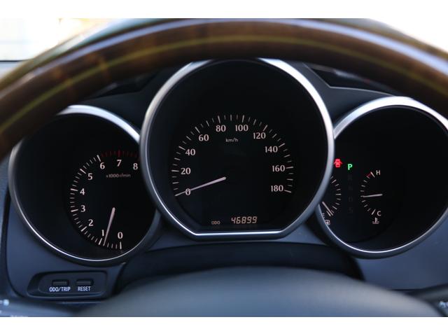 �����i�r�A�}�[�N���r���\���A���v�V�[�g�A�V�[�g�q�[�^�[�A�L�[���X�A�g�h�c�w�b�h���C�g�A�d�s�b�A�����t���A�}�b�g�A�����X�|�C���[�𑕒����Ă���܂��B