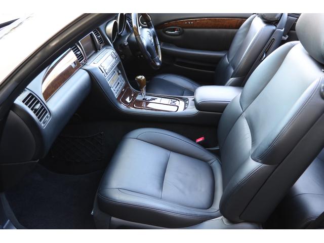 ����ȂɂȂ�܂��B���v�V�[�g�������������o���Ă���܂��B�V�[�g�̃w�^�������Ȃ��A�V�[�g�؂ꓙ���������܂���B�����t���A�}�b�g�𑕒����Ă���܂��B