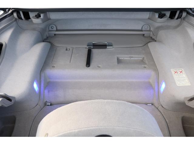 �����i�r�A�}�[�N���r���\���A���v�V�[�g�A�V�[�g�q�[�^�[�A�L�[���X�A�g�h�c�w�b�h���C�g�A�d�s�b�A�����t���A�}�b�g�A�����X�|�C���[�𑕒����Ă���܂��B