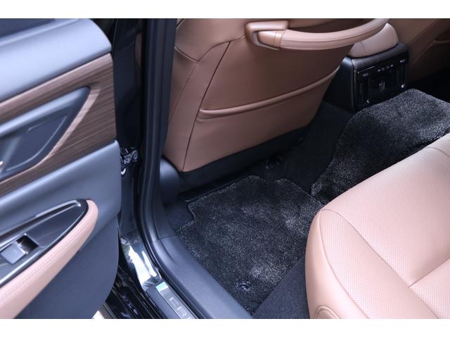 クラウン Z ワンオーナー パノラマルーフ モデリスタエアロ 純正ディスプレイオーディオ 本革シート&ベンチレーター パノラミックビューモニター デジタルインナーミラー HUD BSM PCS!(58枚目)