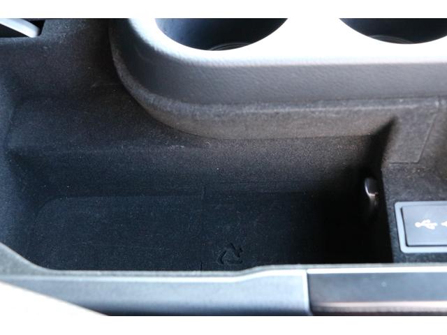 ＩＳ ＩＳ３００ｈ　バージョンＬ　ワンオーナー　黒革　マークレビンソン　オプション１８アルミ　純正ナビ　フルセグＴＶ　バックモニター　スペアキー＆カードキー有　サイドカメラ　ＥＴＣ　プリクラッシュ　ＢＳＭ　ＬＥＤヘッドライト！（37枚目）