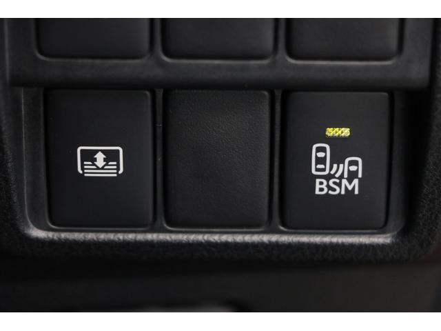 ＩＳ ＩＳ３００ｈ　バージョンＬ　ワンオーナー　黒革　マークレビンソン　オプション１８アルミ　純正ナビ　フルセグＴＶ　バックモニター　スペアキー＆カードキー有　サイドカメラ　ＥＴＣ　プリクラッシュ　ＢＳＭ　ＬＥＤヘッドライト！（42枚目）