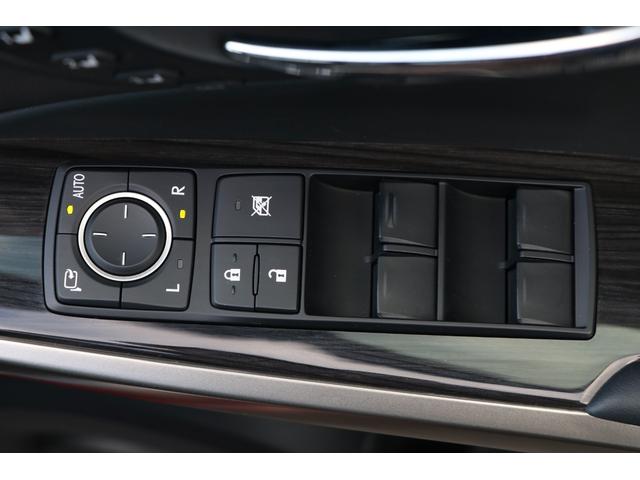 ＩＳ ＩＳ３００ｈ　バージョンＬ　ワンオーナー　黒革　マークレビンソン　オプション１８アルミ　純正ナビ　フルセグＴＶ　バックモニター　スペアキー＆カードキー有　サイドカメラ　ＥＴＣ　プリクラッシュ　ＢＳＭ　ＬＥＤヘッドライト！（45枚目）