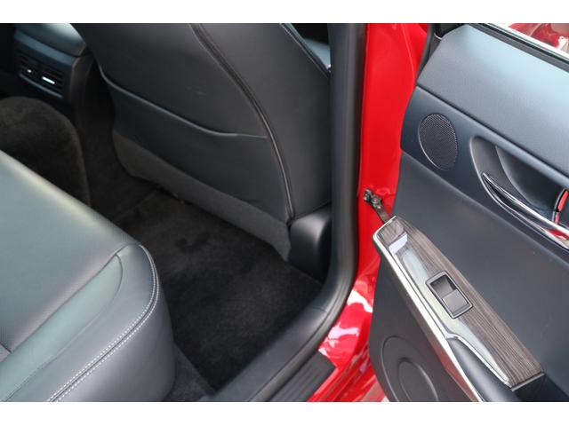 ＩＳ ＩＳ３００ｈ　バージョンＬ　ワンオーナー　黒革　マークレビンソン　オプション１８アルミ　純正ナビ　フルセグＴＶ　バックモニター　スペアキー＆カードキー有　サイドカメラ　ＥＴＣ　プリクラッシュ　ＢＳＭ　ＬＥＤヘッドライト！（67枚目）